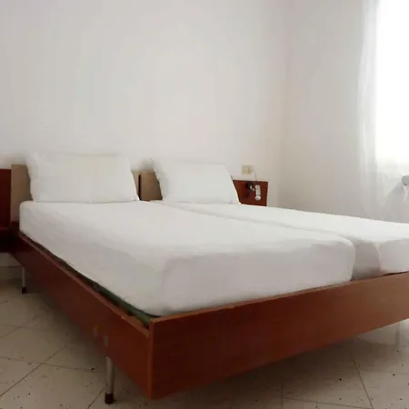 In 54734 Апартаменти